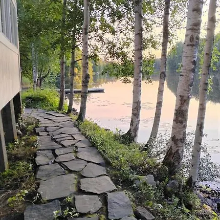 Jaervenrantamoekki Orivedellae, Palju, Grillikota Chalet