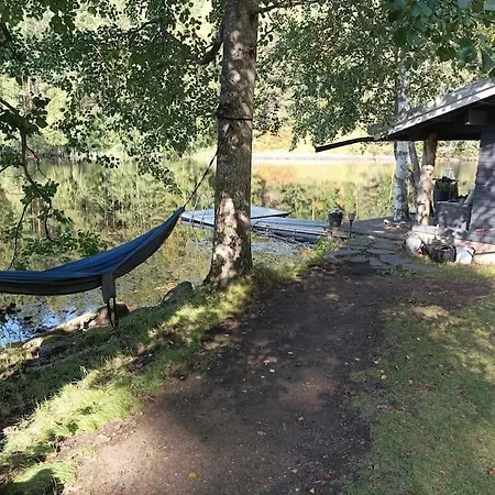 Jaervenrantamoekki Orivedellae, Palju, Grillikota Chalet *