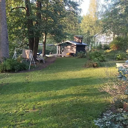 Jaervenrantamoekki Orivedellae, Palju, Grillikota Chalet