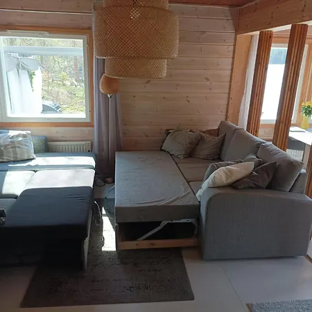 Jaervenrantamoekki Orivedellae, Palju, Grillikota Chalet